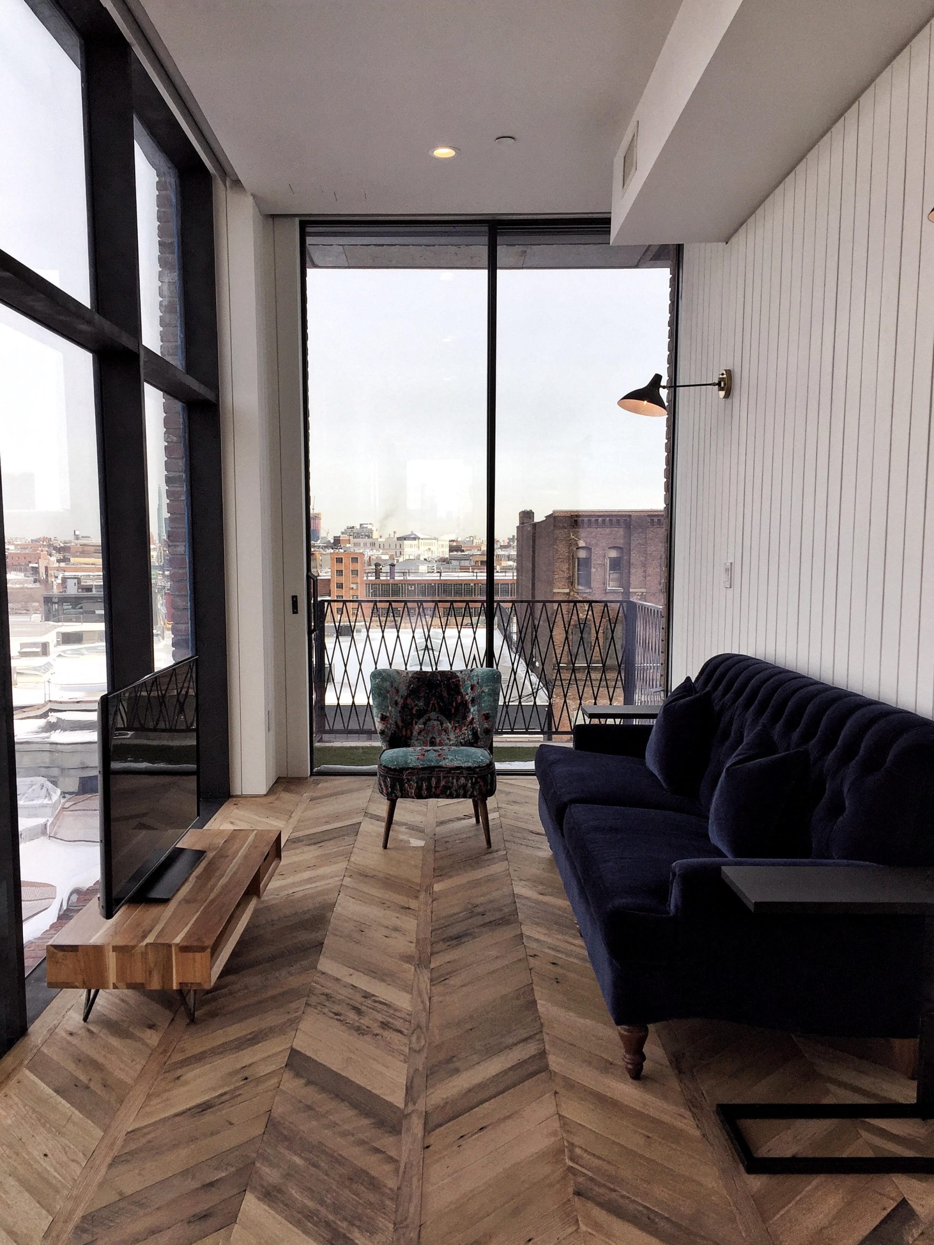 Distressed Oak — Penthouse Chevron